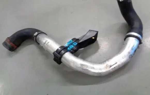 Volvo S40, V40 Coolant pipe/hose 