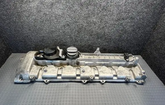 Mercedes-Benz S W220 Rocker cam cover A6130160305 A0031539728