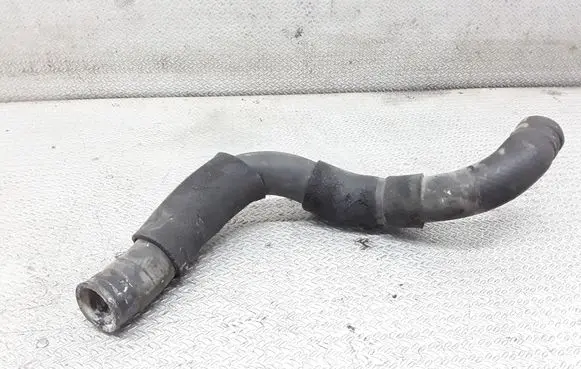 Hyundai Santa Fe Engine coolant pipe/hose