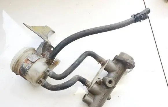 Mitsubishi Space Star Master brake cylinder 21027199