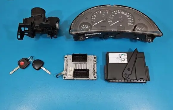 Opel Corsa C Engine control unit/module ECU 0261208393 IMPRK1577243