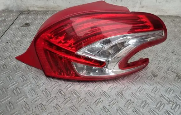 Peugeot 208 Rear/tail lights 9672628380 79998D 00417V0001
