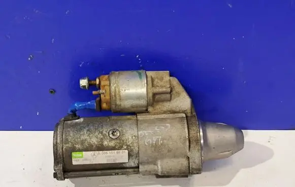 Mercedes-Benz CLS C219 Starter motor A0051518901