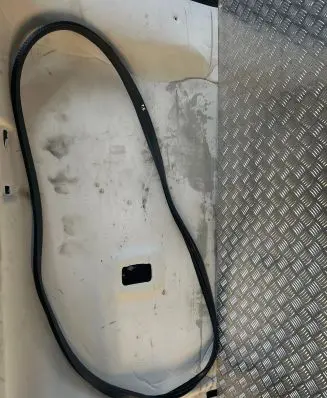 Renault Captur II Front door rubber seal 