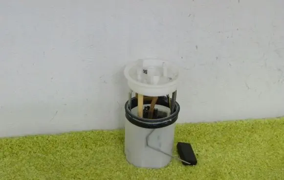 Audi A1 In-tank fuel pump 6r0919051m