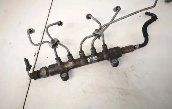 Fuel main line pipe