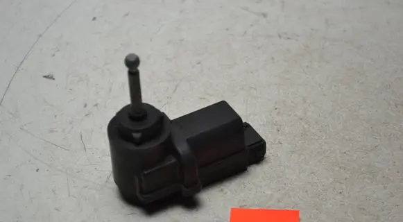 Ford Mondeo MK I Headlight level adjustment motor 93BG13K198AA