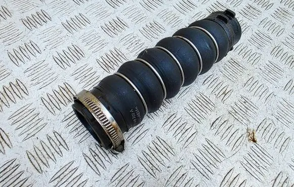 Audi A8 S8 D3 4E Intercooler hose/pipe 4E0145709A