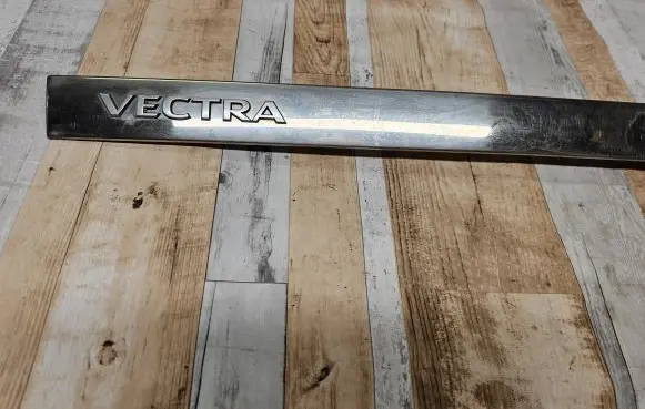 Opel Vectra C Tailgate trim 09177067
