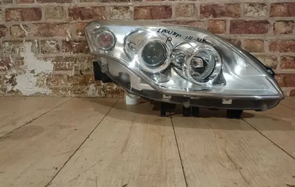 Renault Laguna III Headlight/headlamp