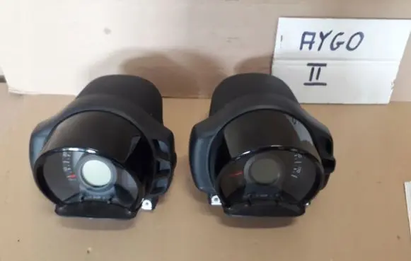 Toyota Aygo AB40 Speedometer (instrument cluster)
