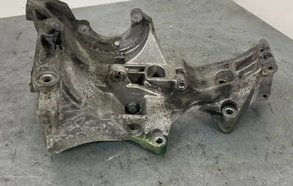 Generator/alternator bracket