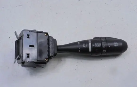 Mitsubishi Colt Wiper switch 17D714