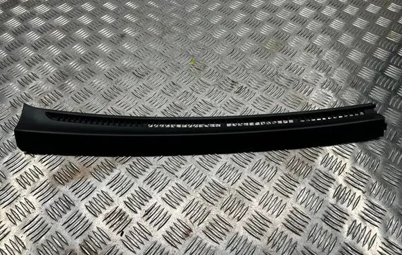 Mercedes-Benz GLC X253 C253 Dashboard air vent grill cover trim A2536890200 2577564