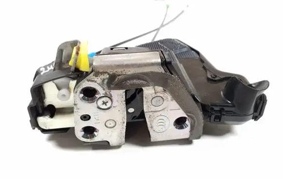 Lexus GS 250 350 300H 450H Front door lock 6904042250