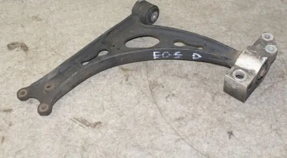 Volkswagen Eos Front lower control arm/wishbone 1K0407153G