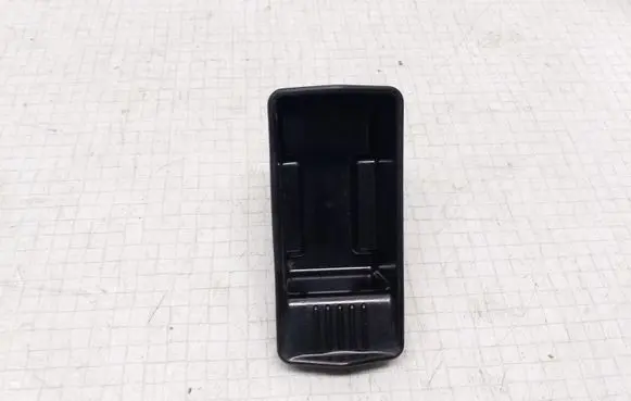 BMW 5 E39 Rear door ashtray 8200237