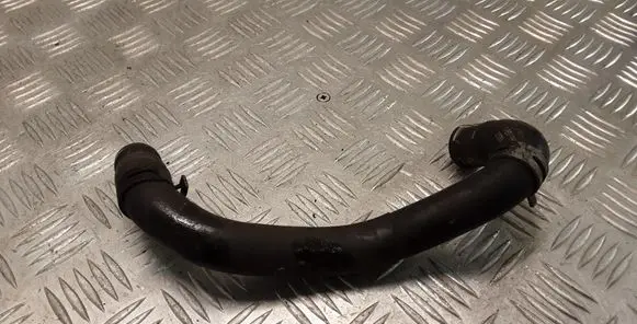 Volkswagen Touareg I Engine coolant pipe/hose 070121062B
