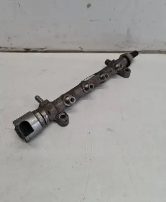 Volkswagen PASSAT B6 Fuel main line pipe 04L089G 0125770