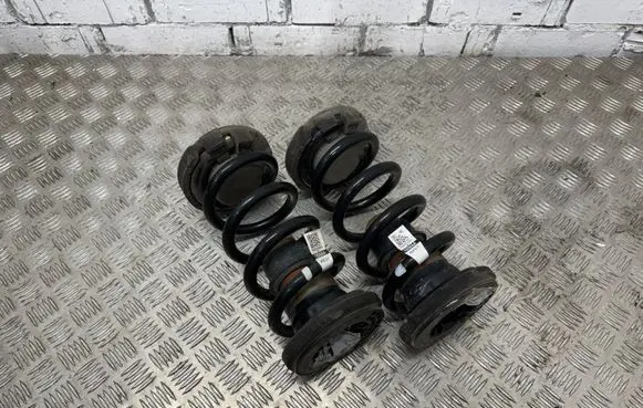 Chrysler Pacifica Rear coil spring P68231026AA