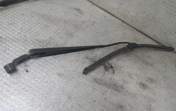 Toyota Avensis T250 Windshield/front glass wiper blade 6597NWB