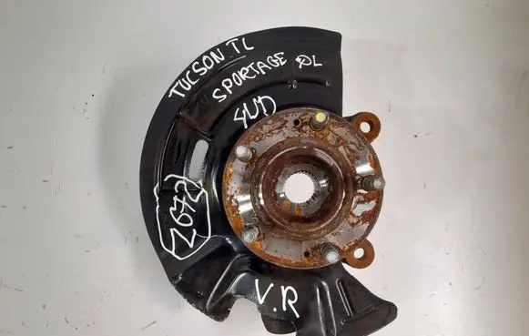 Hyundai Tucson TL Front wheel hub spindle knuckle 12456Z672