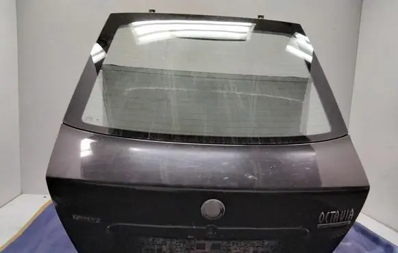 Skoda Fabia Mk1 (6Y) Tailgate/trunk/boot lid