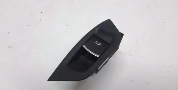 Volkswagen PASSAT B7 USA Tailgate opening switch 561863347