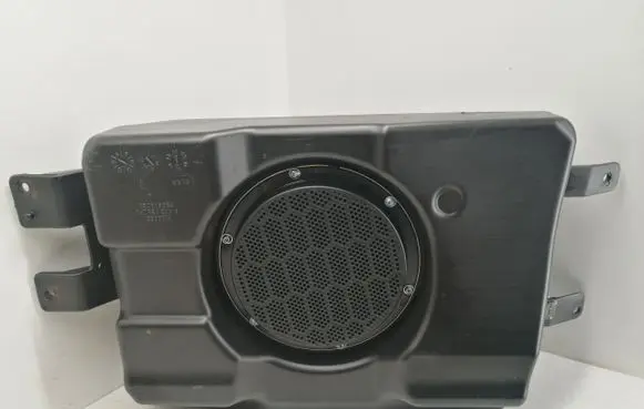 Dodge Durango Subwoofer speaker 05064609AC 26777AF