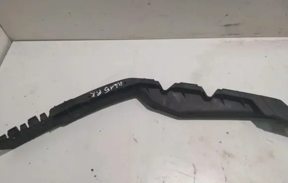 Skoda Octavia Mk2 (1Z) Front bumper mounting bracket 1Z0807183
