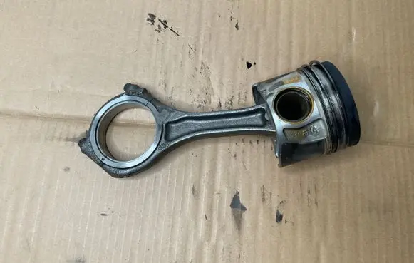 Volkswagen Touareg III Piston with connecting rod 59AE