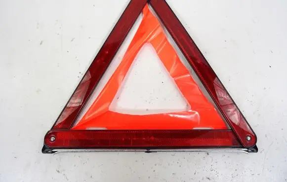 Nissan Qashqai Emergency warning sign 