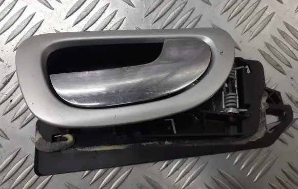 Peugeot 307 Front door exterior handle/bracket 9643604477