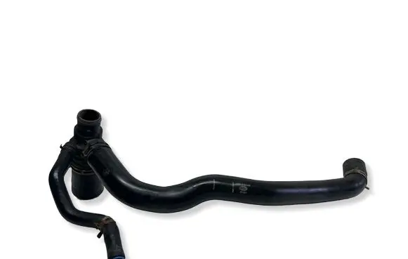Land Rover Discovery 4 - LR4 Engine coolant pipe/hose AH228584AB