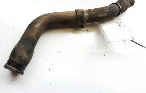 Engine coolant pipe/hose