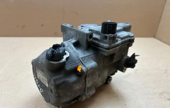 Toyota Prius (XW30) Air conditioning (A/C) compressor (pump) 0422000212
