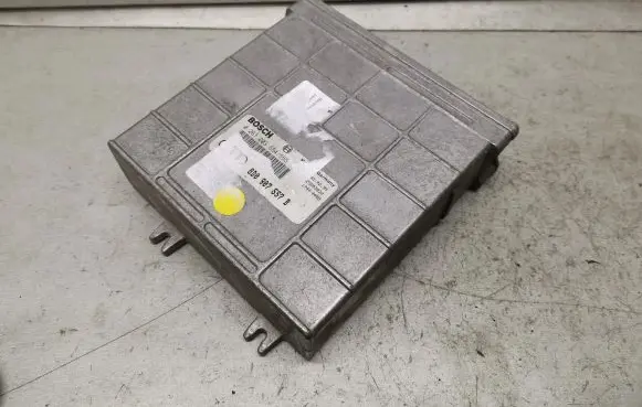 Audi A4 S4 B5 8D Engine control unit/module 8D0907557B 0261203554 0261203555
