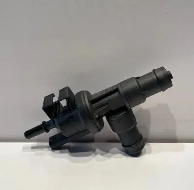 BMW 5 G30 G31 G38 Fuel tank valve 7643106 0280142544