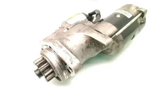 Nissan PickUp Starter motor