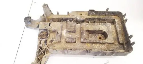 Volkswagen Golf V Battery box tray 1K0915333C