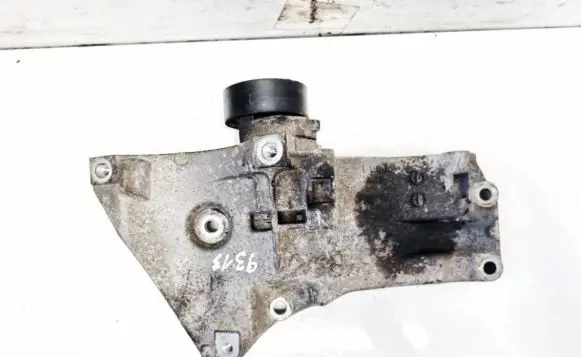 Volkswagen Golf V Engine mounting bracket 036260885