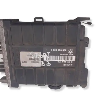 Volkswagen Polo III 6N 6N2 6NF Engine control unit/module 030906026B 0261200259