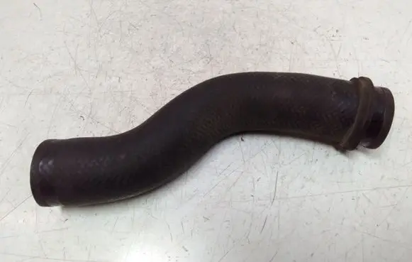 Toyota Yaris Engine coolant pipe/hose