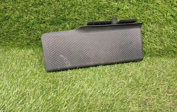 Volkswagen Jetta VI Foot rest pad/dead pedal 5C1864777A