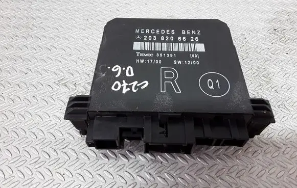 Mercedes-Benz C W203 Door control unit/module 2038206626