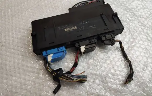 BMW 5 F10 F11 Comfort/convenience module 9244394 924439401 61359244394