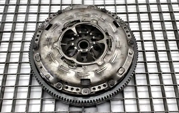 Volkswagen PASSAT B7 Clutch set kit 415033410