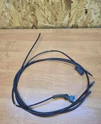 Volvo XC90 Engine bonnet/hood lock release cable 