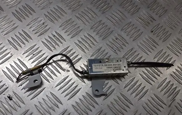 Toyota Avensis T250 Sound amplifier 86300-05151