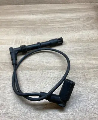 Volkswagen PASSAT B5 Ignition plug leads 027905447 077035281B
